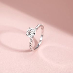 1.2 Carat Moissanite Diamond Engagement Ring 💍 💎 Stamped 925 sterling si…